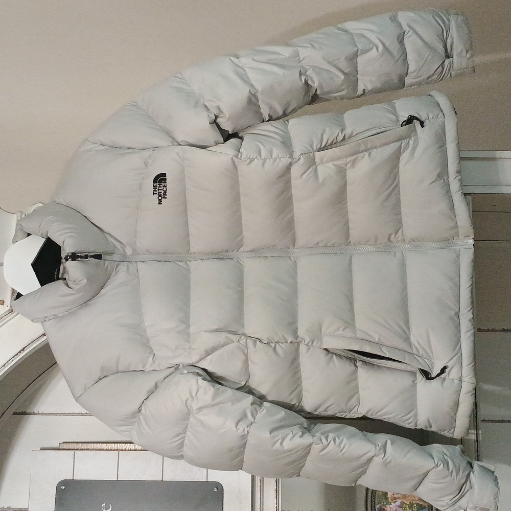 The North Face Light Gray Puffer Jacket Women's Size Lg